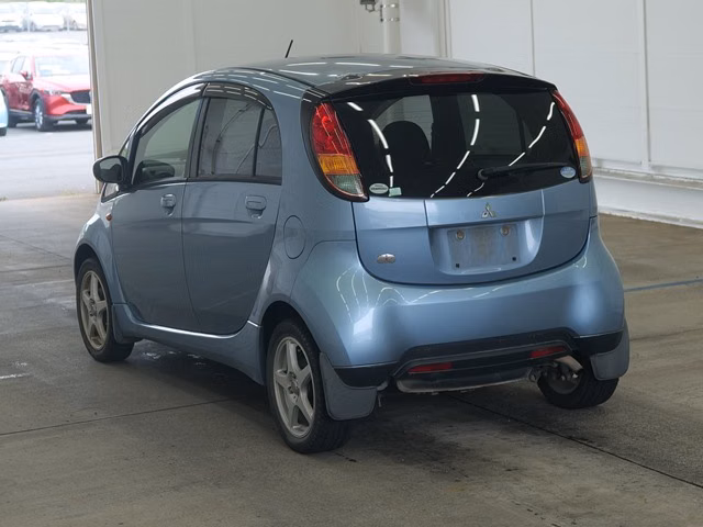 MITSUBISHI I