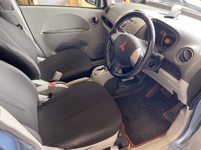 MITSUBISHI I