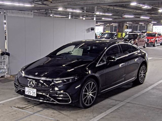MERCEDES-BENZ EQS