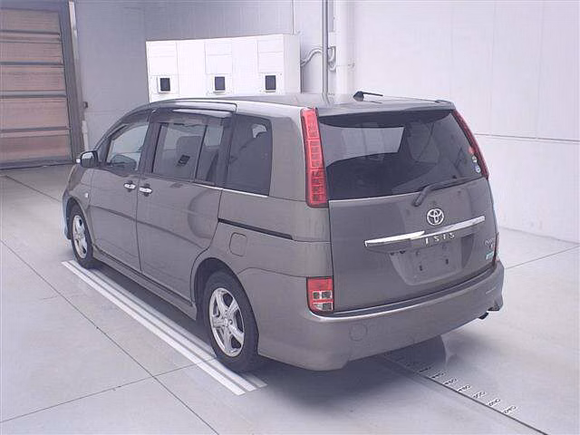 TOYOTA ISIS
