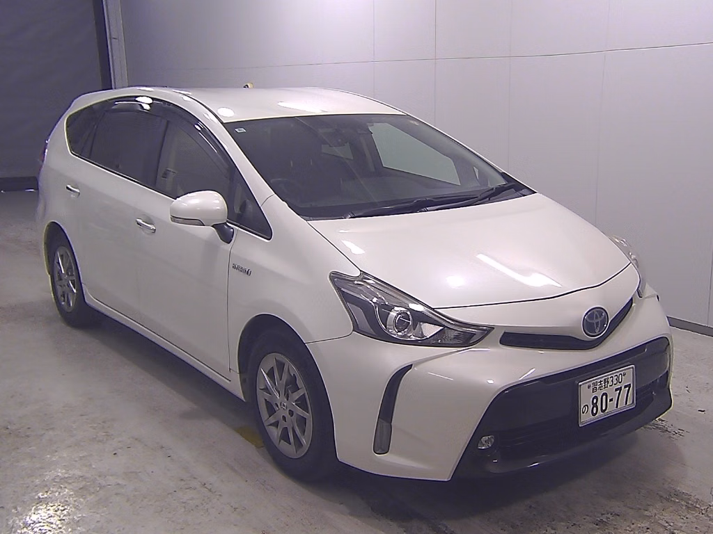 TOYOTA PRIUS ALPHA