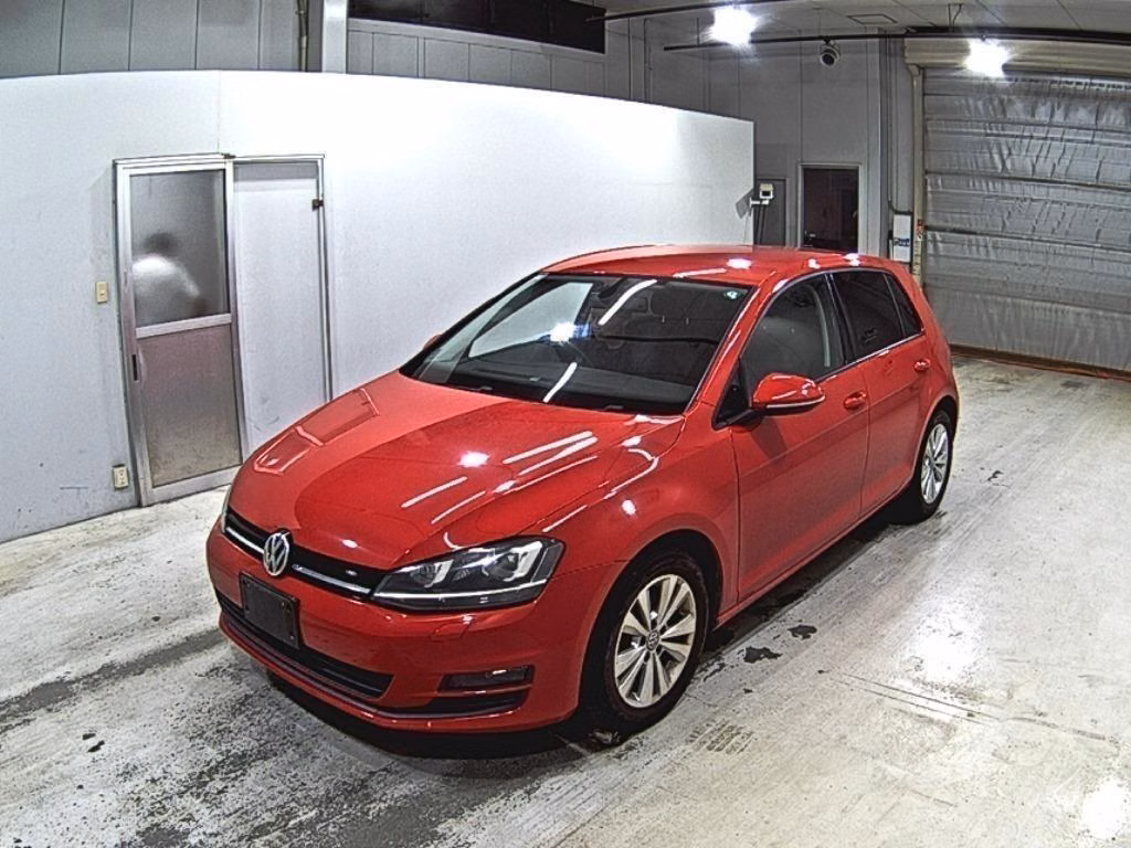 VOLKSWAGEN GOLF