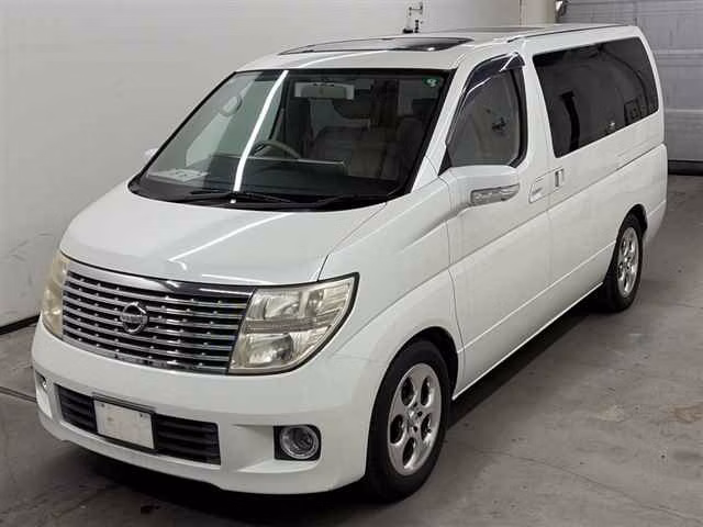 NISSAN ELGRAND