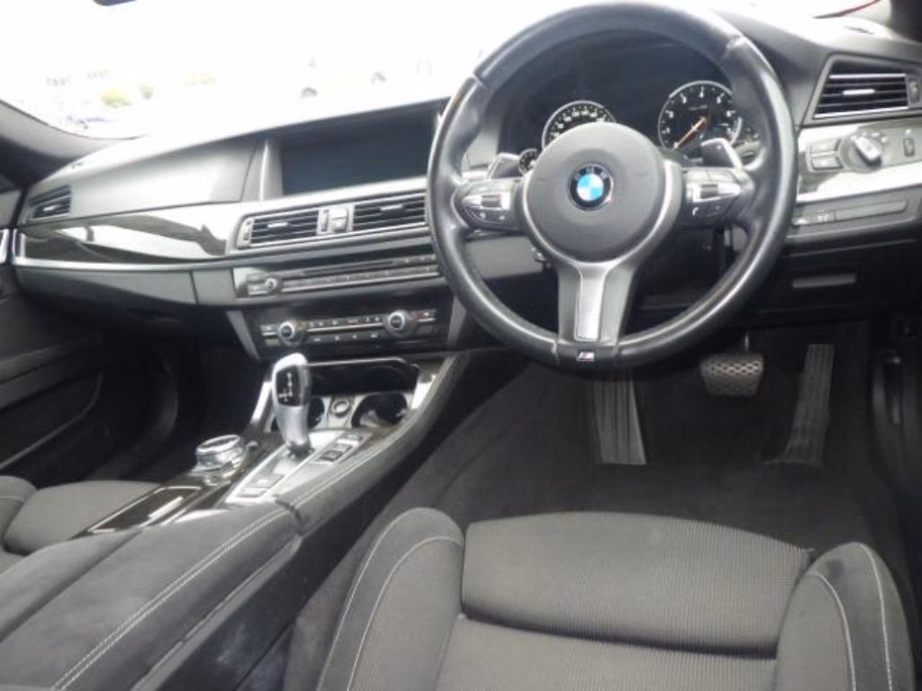 BMW 5-SERIES