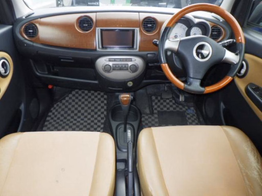 DAIHATSU MIRA GINO