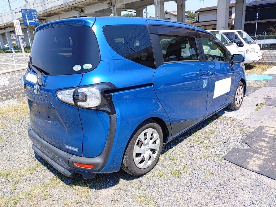 TOYOTA SIENTA