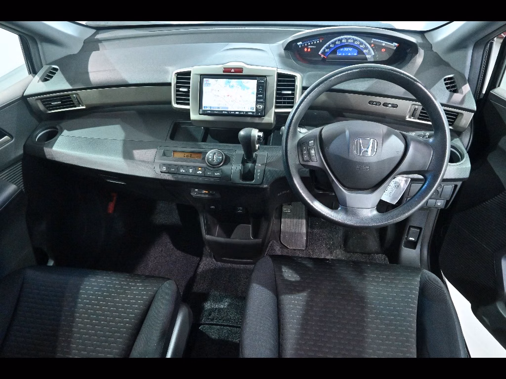 HONDA FREED SPIKE