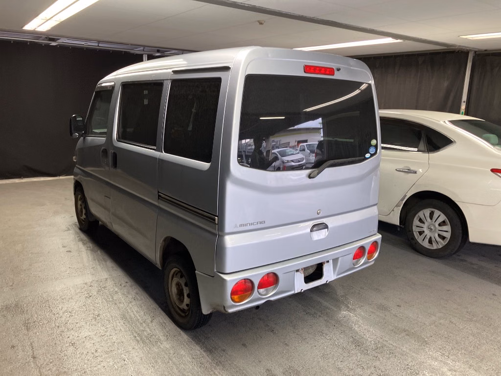 MITSUBISHI MINICAB