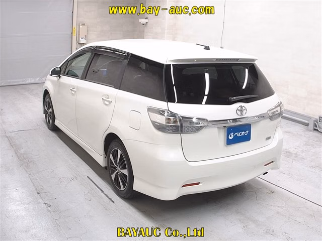 TOYOTA WISH