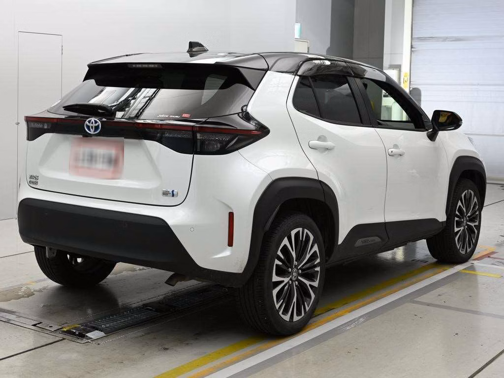 TOYOTA YARIS CROSS