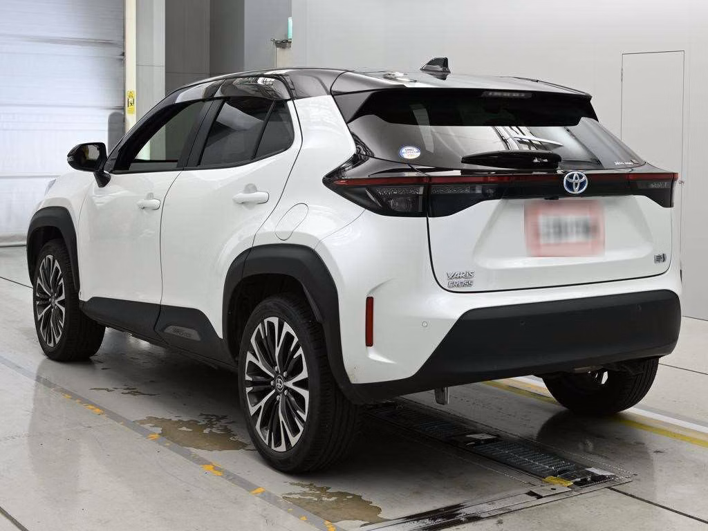 TOYOTA YARIS CROSS