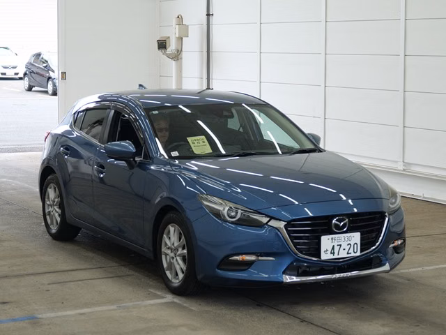MAZDA AXELA