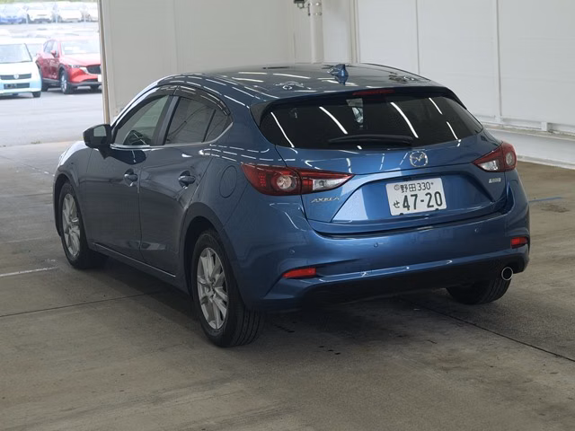 MAZDA AXELA