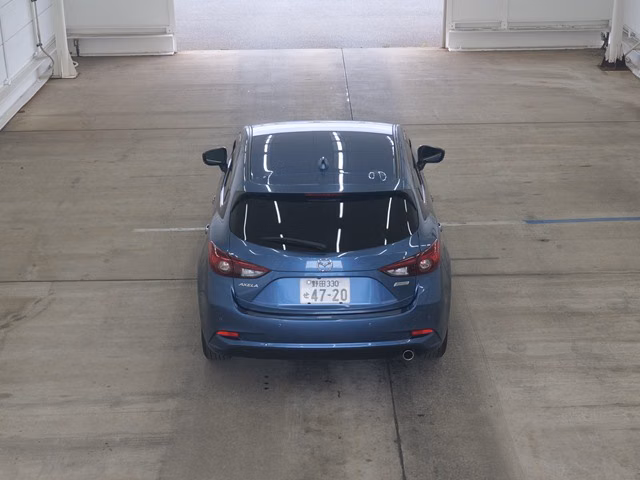 MAZDA AXELA