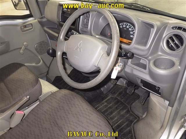 MITSUBISHI MINICAB
