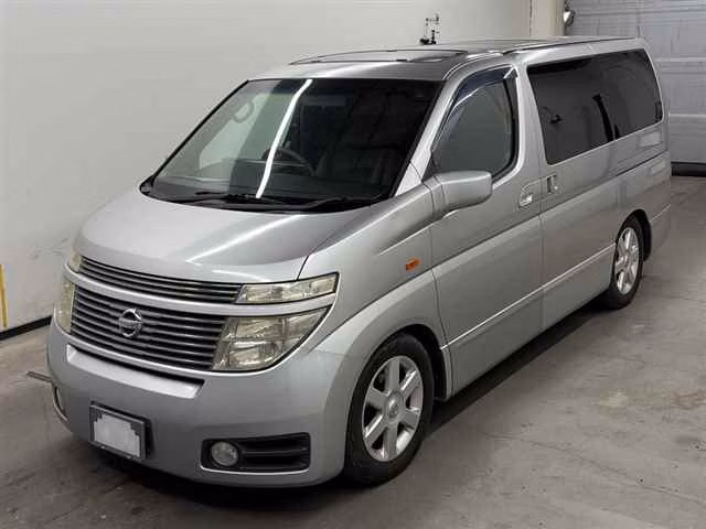NISSAN ELGRAND