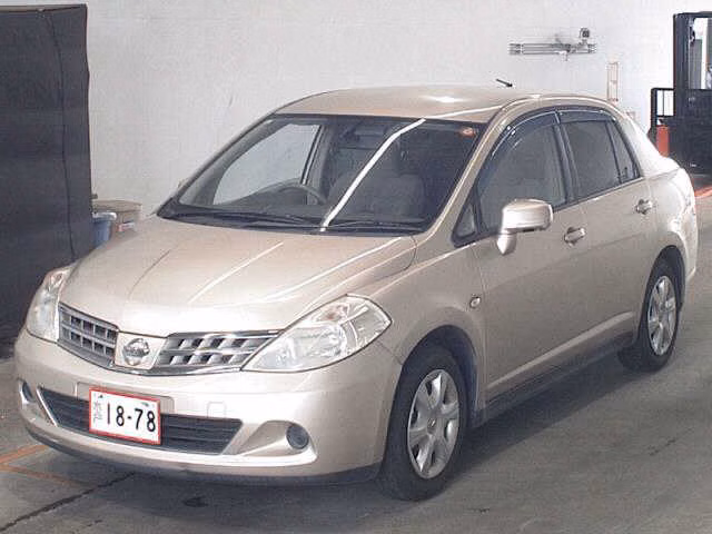 NISSAN TIIDA LATIO