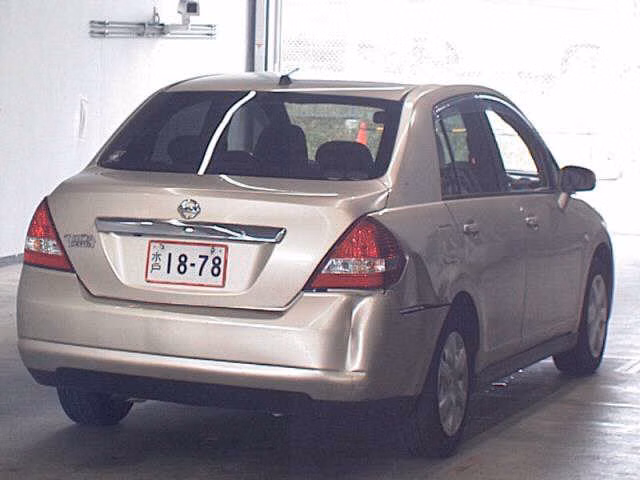 NISSAN TIIDA LATIO