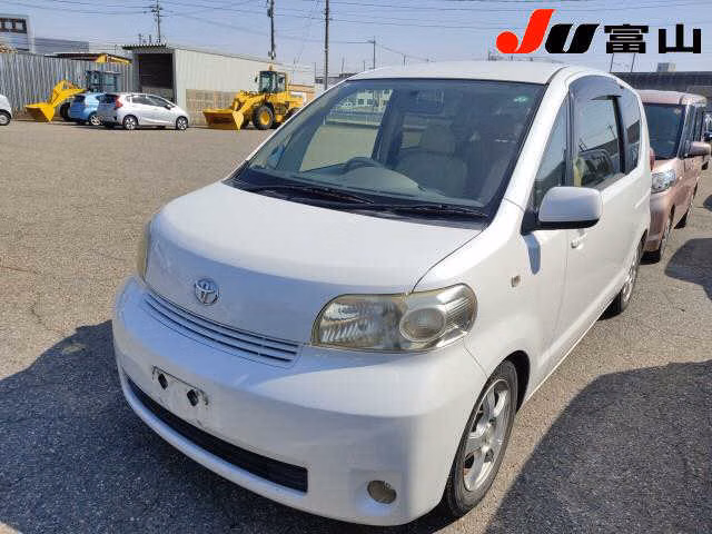TOYOTA PORTE