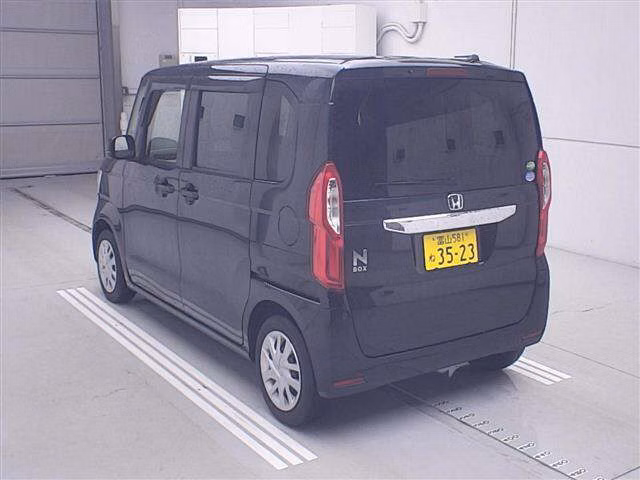 HONDA N-BOX