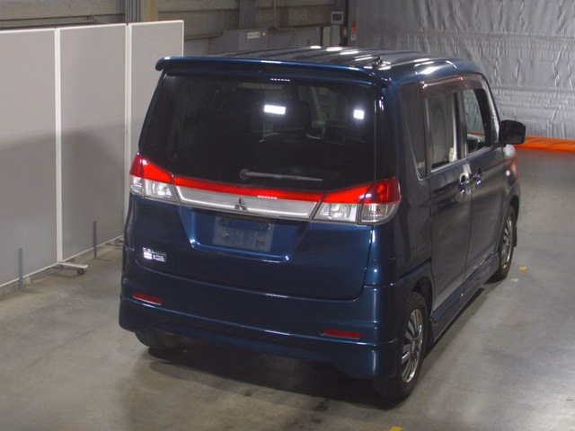 MITSUBISHI DELICA D:2