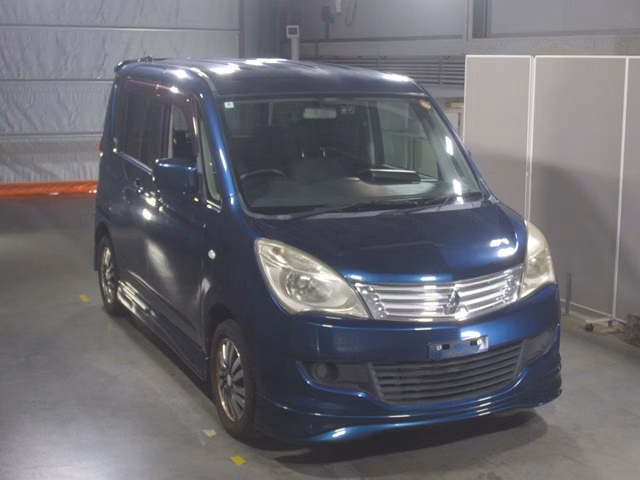 MITSUBISHI DELICA D:2