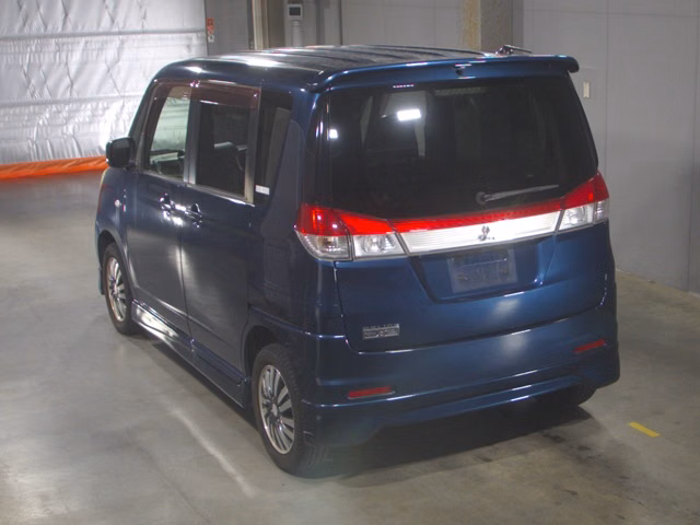 MITSUBISHI DELICA D:2