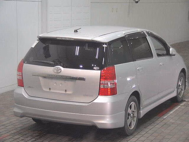 TOYOTA WISH