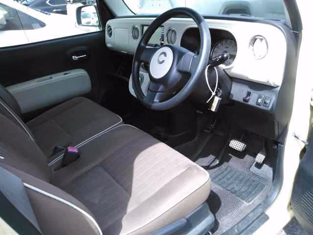 DAIHATSU MIRA COCOA