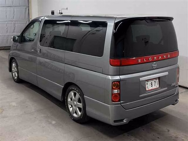 NISSAN ELGRAND