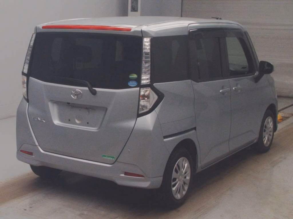 TOYOTA TANK