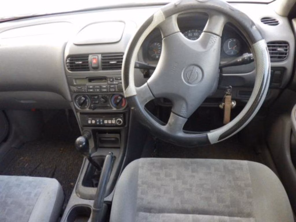 NISSAN SUNNY