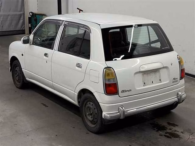 DAIHATSU MIRA GINO