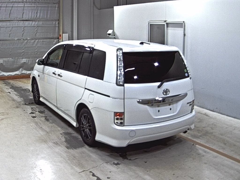 TOYOTA ISIS
