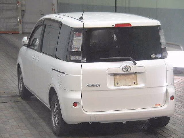 TOYOTA SIENTA