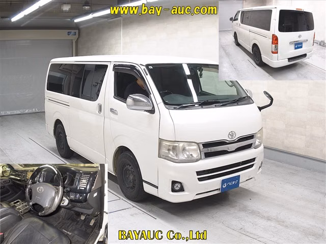 TOYOTA REGIUS ACE