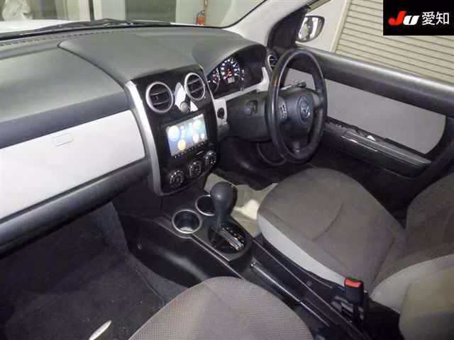 MAZDA VERISA