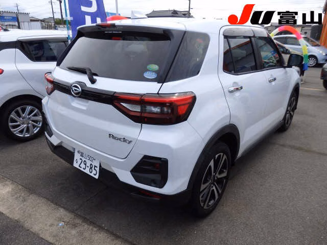 DAIHATSU ROCKY