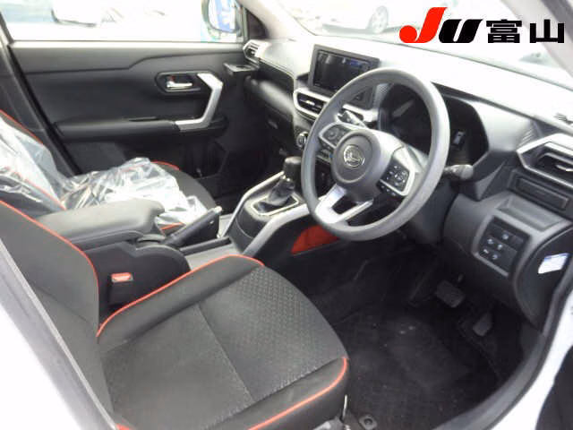 DAIHATSU ROCKY