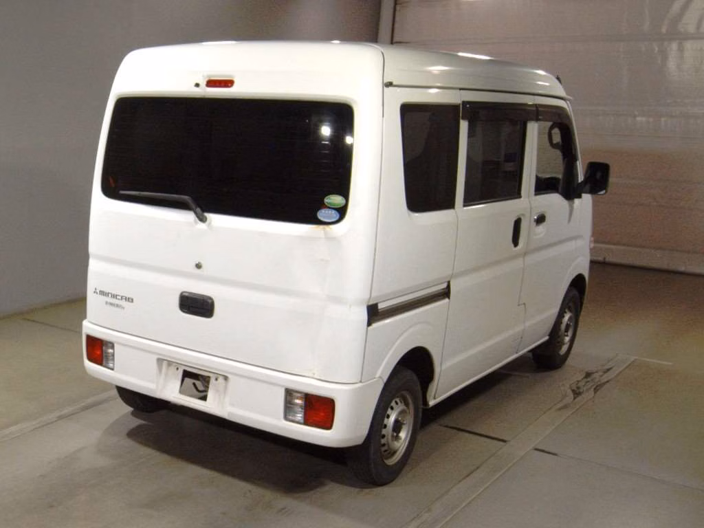 MITSUBISHI MINICAB