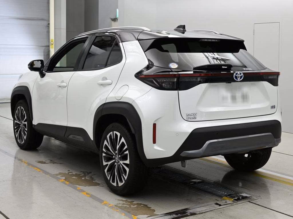 TOYOTA YARIS CROSS