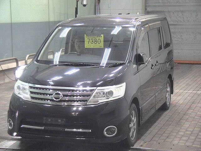 NISSAN SERENA