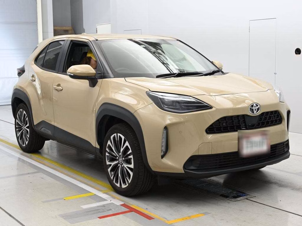 TOYOTA YARIS CROSS