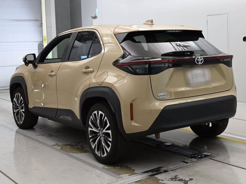 TOYOTA YARIS CROSS