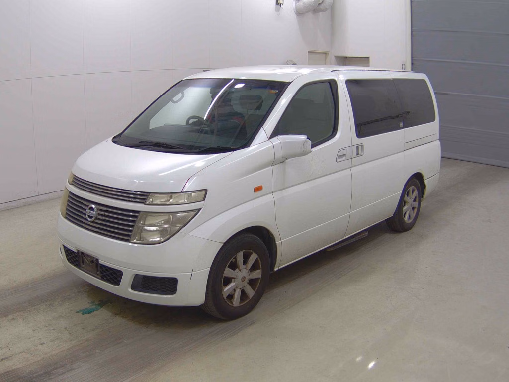 NISSAN ELGRAND