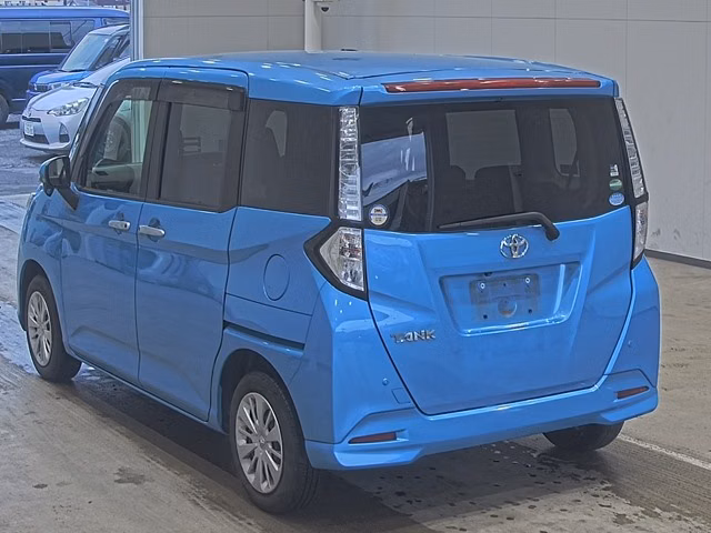 TOYOTA TANK