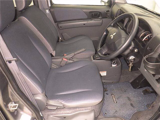 MITSUBISHI MINICAB