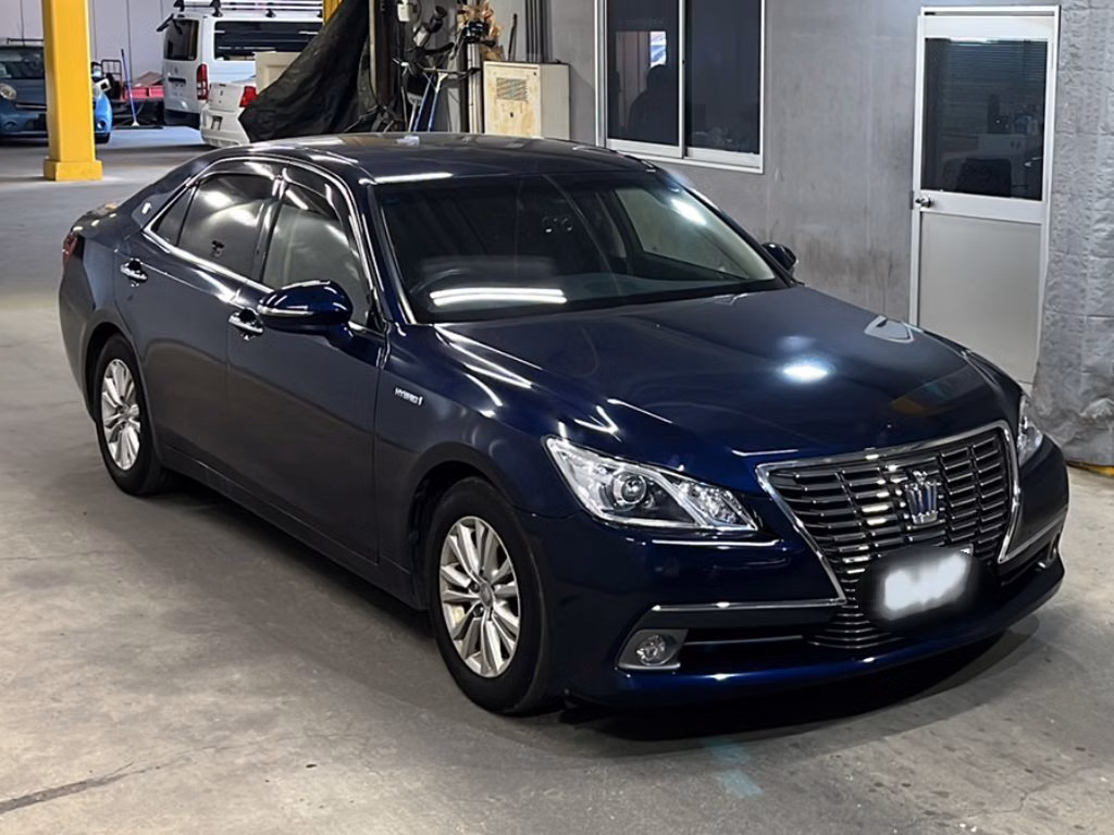 TOYOTA CROWN
