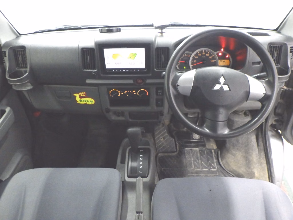 MITSUBISHI MINICAB