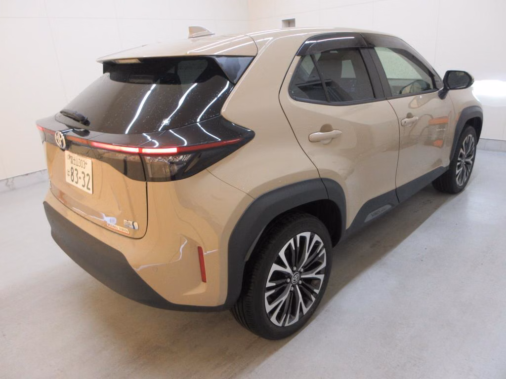 TOYOTA YARIS CROSS